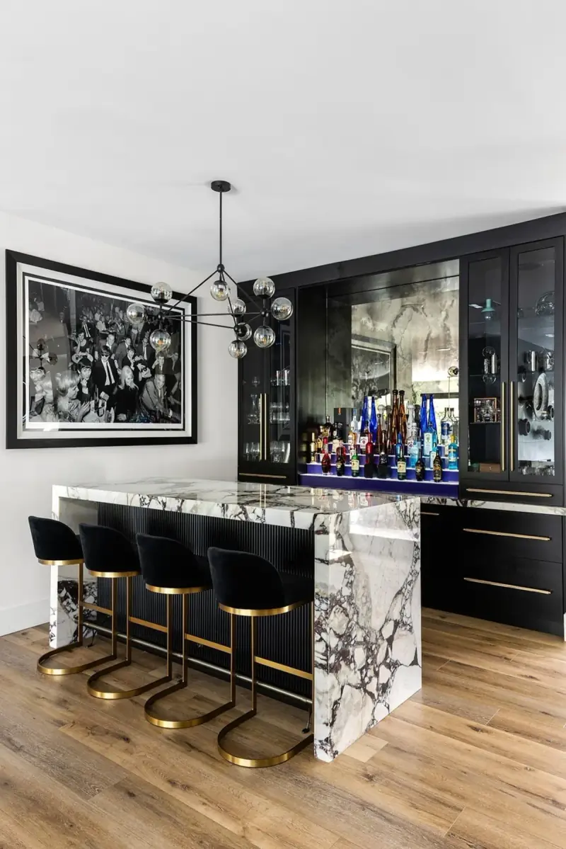 Modern Kitchen Remodel in Las Vegas, NV by Cera Construction project photo 3
