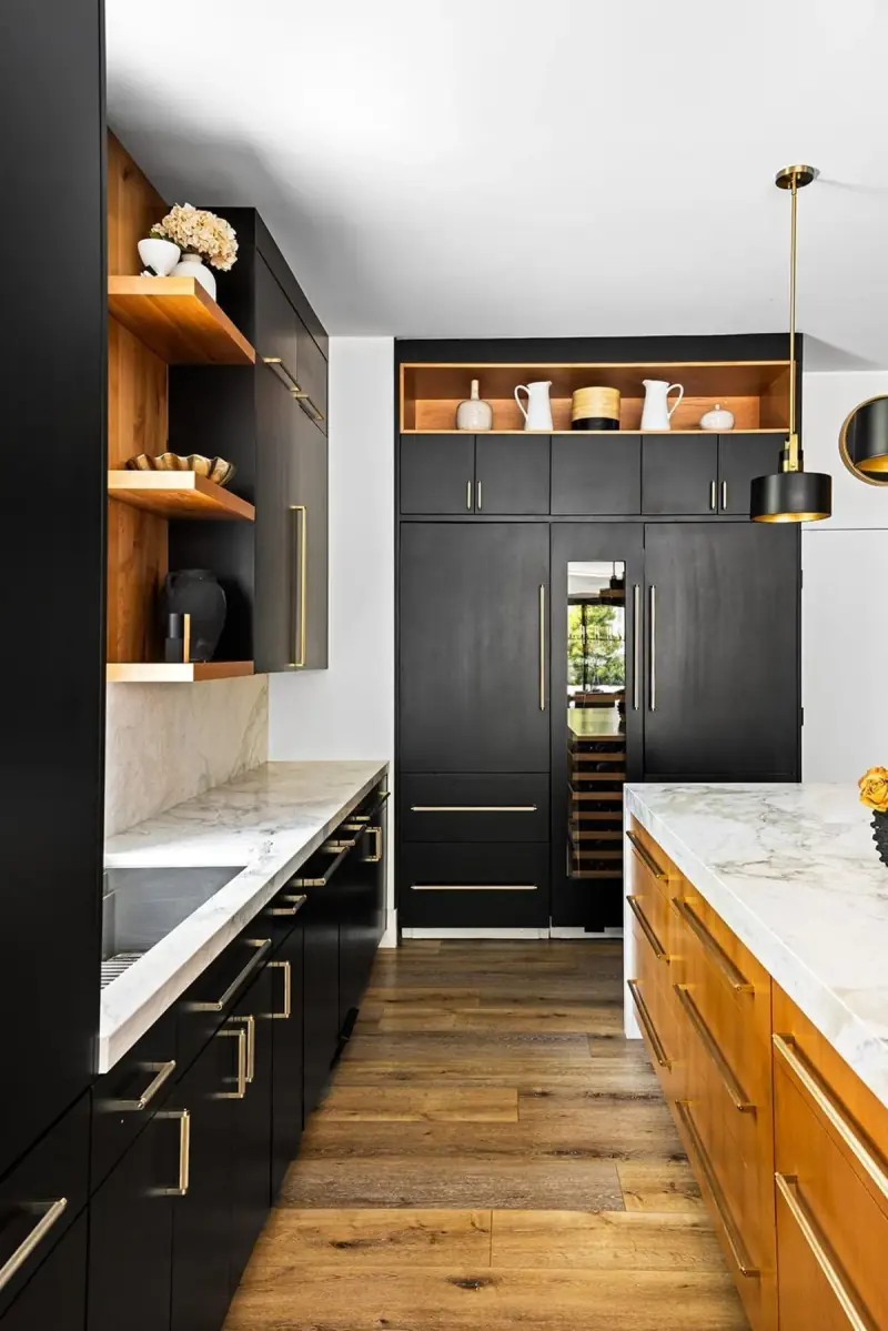 Modern Kitchen Remodel in Las Vegas, NV by Cera Construction project photo 5