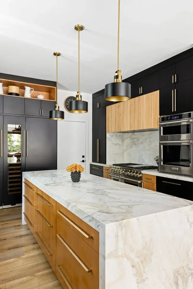 Modern Kitchen Remodel in Las Vegas, NV by Cera Construction project photo